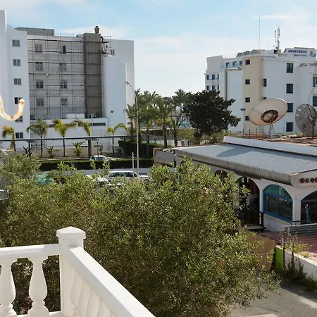 Karistos דירה איה נאפה